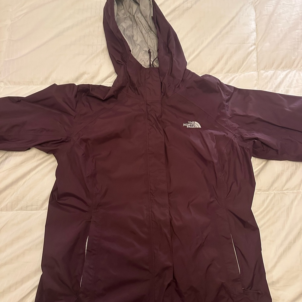 The North Face Women’s Dryvent Resolve Waterproof Rain Jacket